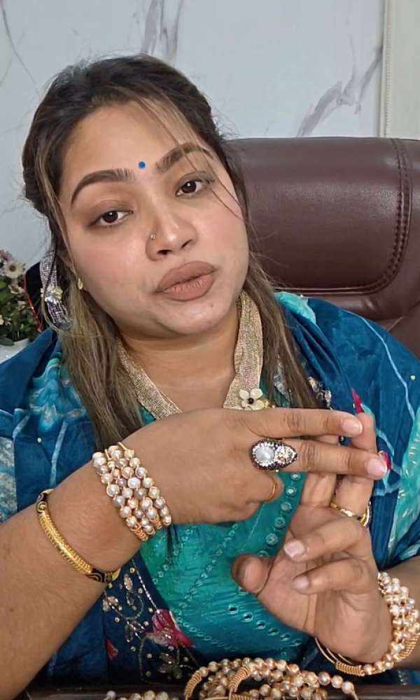 Exclusive Real Pearl Bang...