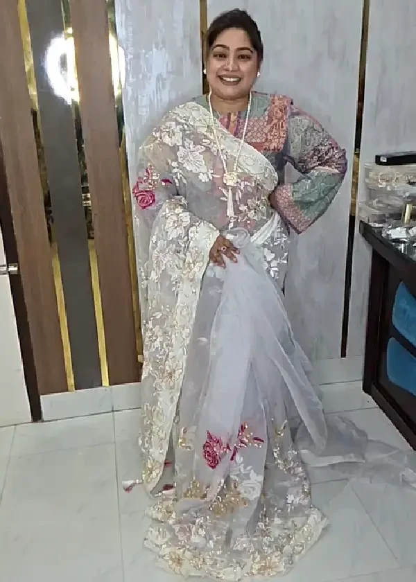 হোয়াইট লাক্সারি মসলিন কাট...