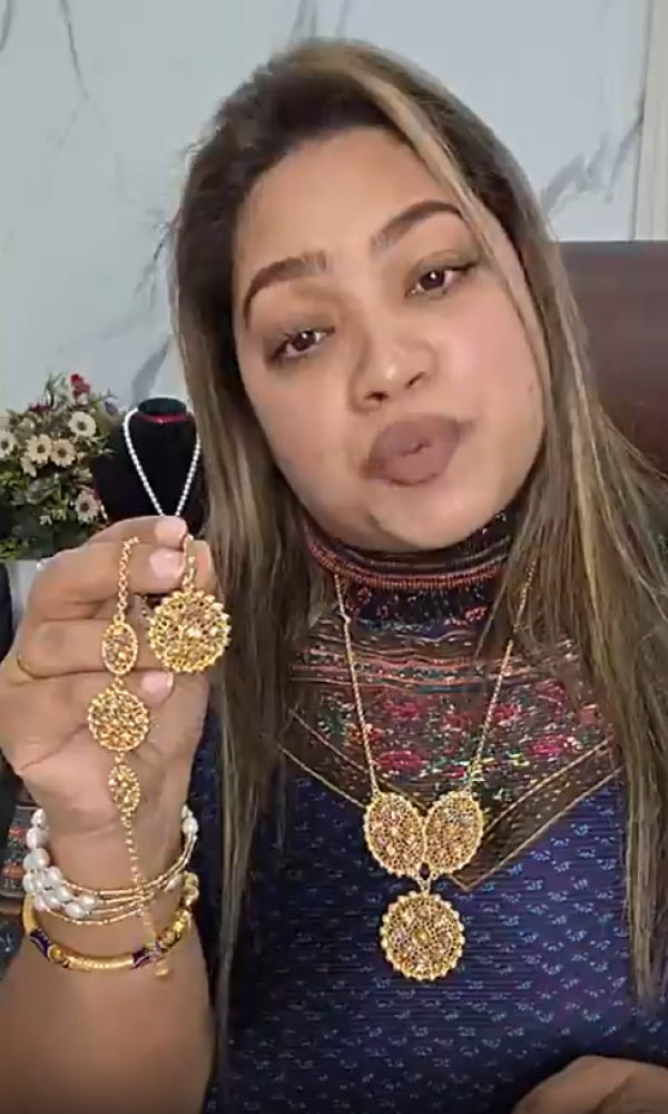Tri-Color Ball Pendant Go...
